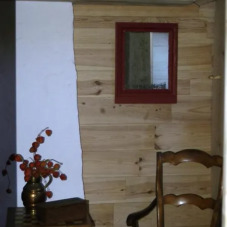 Alojamento de Acomodação e Pequeno-almoço D'hotes Au Vieux Logis *